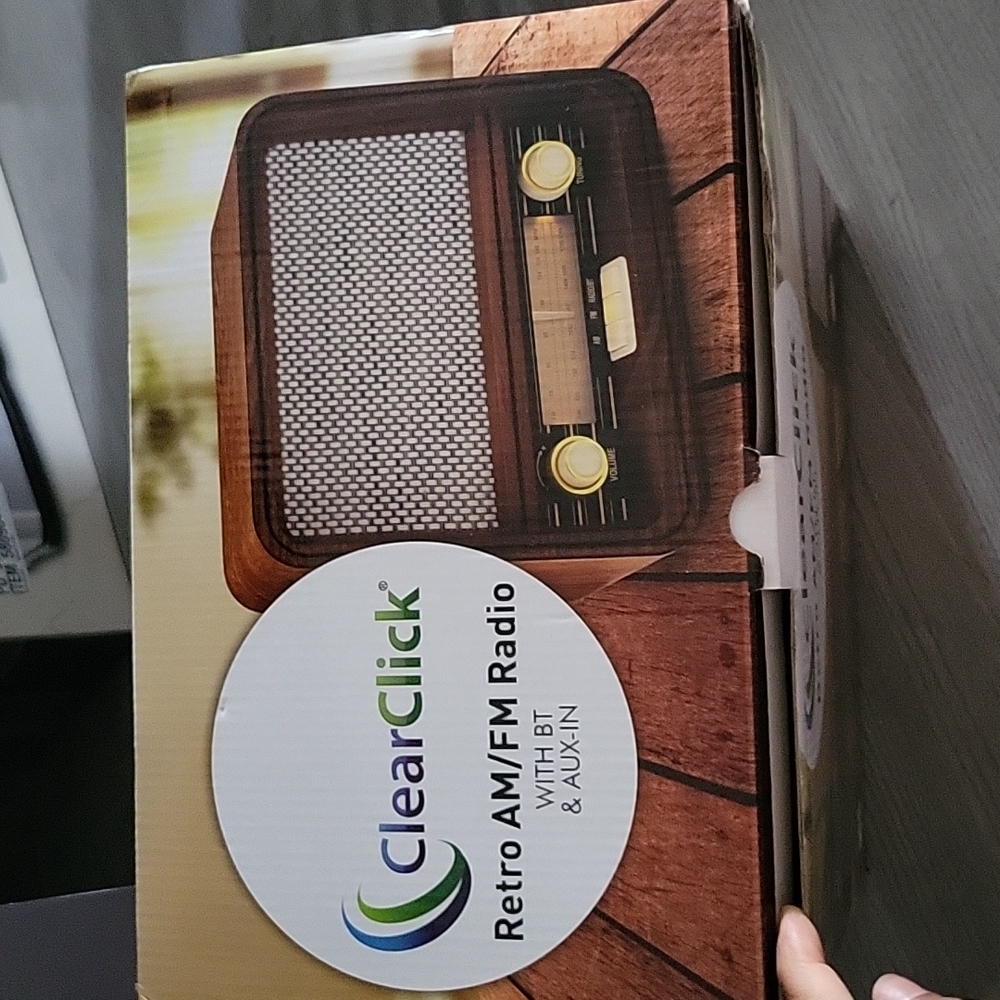 Retro radio